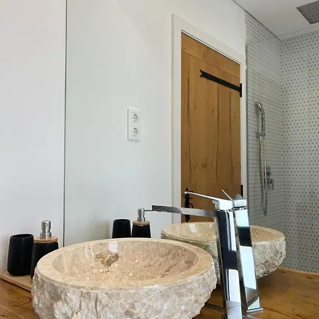 Pacos De Douro - 7 Et 8 Tranquillite & Elegance Homestay szállás *